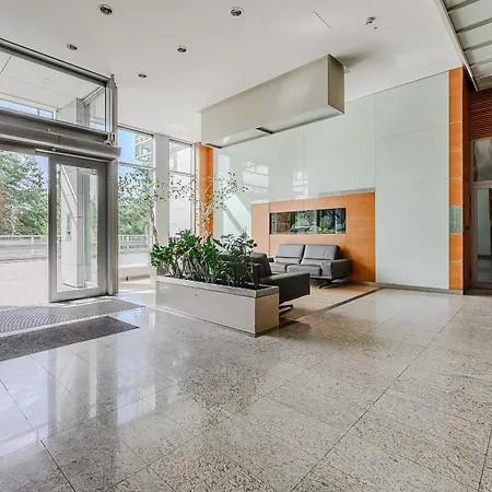 Close To Westfield Arkadia By P&o ワルシャワ