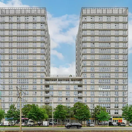 Apartment Close To Westfield Arkadia By P&o *